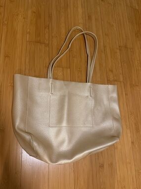 Cream Textured Leather Tote Bag - Versatile Everyday Carry